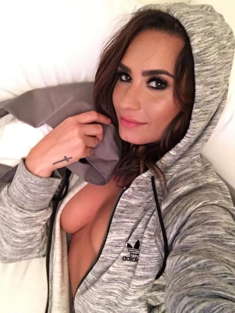 Demi Lovato Hacked Nudes