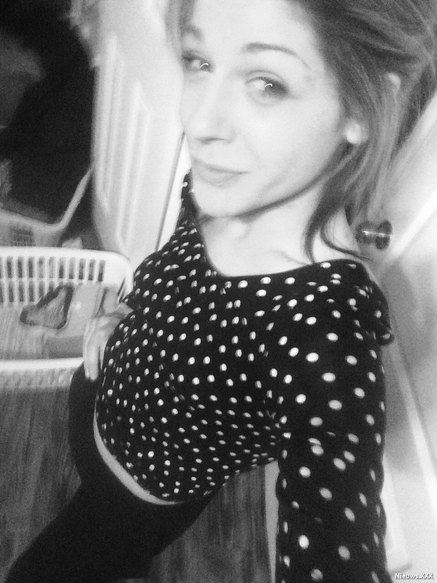 selfie-queen63